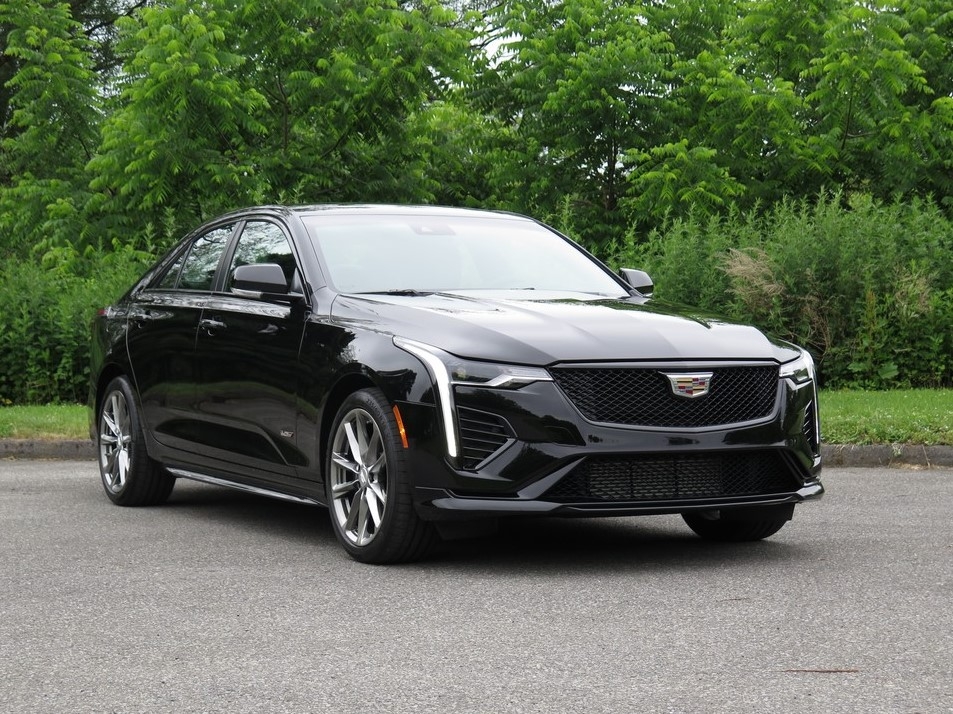 New 2026 Cadillac CT5 V Blackwing Redesign Interior Exterior
